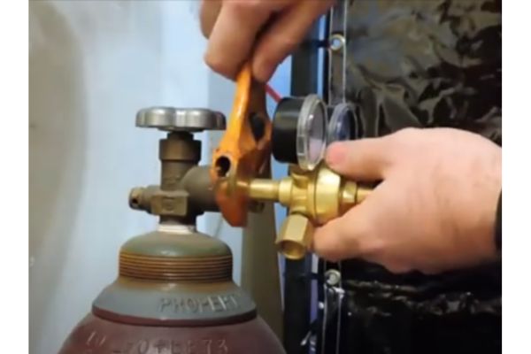 gas regulator setting